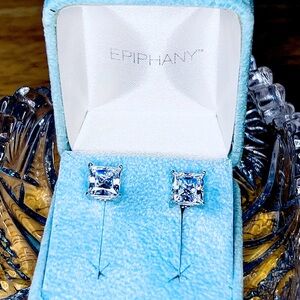 Diamonique Stud Earrings
5 CT